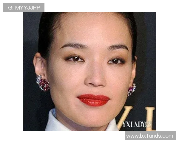 足球球星独特眉形解析 每位明星的眉毛如何影响个人形象和场上表现